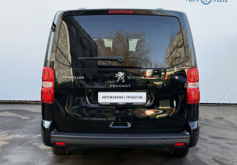 Подержанный автомобиль Peugeot Traveller 2020 года (6 фото)