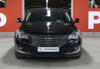 Подержанный автомобиль Opel Insignia Sedan 2014 года (2 фото)