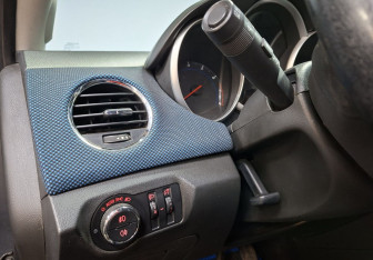 Подержанный автомобиль Chevrolet Cruze Sedan 2013 года (19 фото)