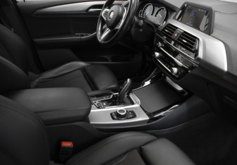 Подержанный автомобиль BMW X3 2019 года (27 фото)