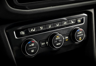 Подержанный автомобиль Volkswagen Tiguan 2019 года (26 фото)