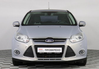 Подержанный автомобиль Ford Focus Hatchback 2013 года (2 фото)