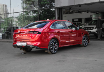 Подержанный автомобиль Kaiyi E5 2023 года (6 фото)