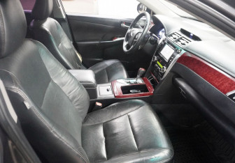Подержанный автомобиль Toyota Camry Sedan 2012 года (11 фото)