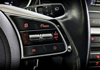 Подержанный автомобиль Kia Ceed Hatchback 2020 года (27 фото)