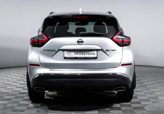 Подержанный автомобиль Nissan Murano Suv 2020 года (6 фото)