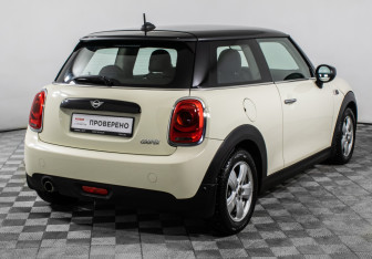 Подержанный автомобиль MINI Hatch 2020 года (5 фото)