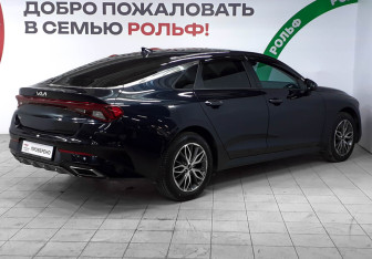 Подержанный автомобиль Kia K5 2021 года (4 фото)