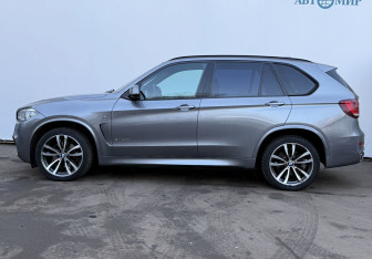 Подержанный автомобиль BMW X5 2014 года (8 фото)
