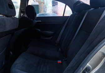 Подержанный автомобиль Honda Civic Sedan 2008 года (10 фото)