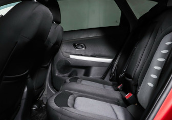 Подержанный автомобиль Kia Ceed Wagon 2013 года (17 фото)