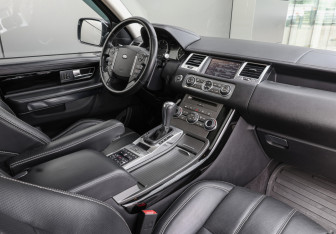 Подержанный автомобиль Land Rover Range Rover Sport 2011 года (9 фото)