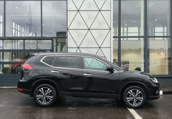 Подержанный автомобиль Nissan X-Trail 2020 года (4 фото)
