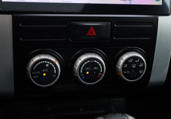 Подержанный автомобиль Nissan X-Trail 2007 года (19 фото)