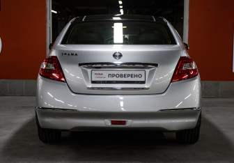 Подержанный автомобиль Nissan Teana 2008 года (6 фото)