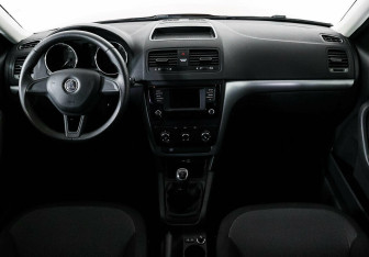 Подержанный автомобиль Skoda Yeti 2017 года (6 фото)