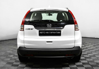 Подержанный автомобиль Honda CR-V 2013 года (6 фото)