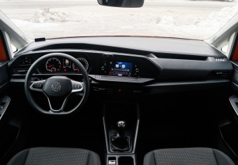 Подержанный автомобиль Volkswagen Caddy Compactvan 2021 года (19 фото)