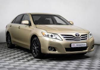 Подержанный автомобиль Toyota Camry Sedan 2011 года (3 фото)