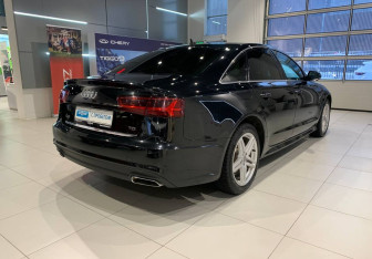 Подержанный автомобиль Audi A6 Sedan 2017 года (4 фото)