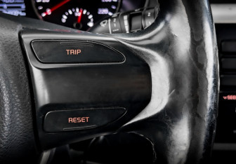 Подержанный автомобиль Kia Rio Hatchback 2019 года (27 фото)