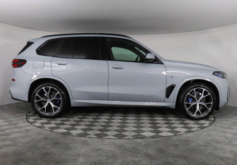 Новый BMW X5 2025 (6 фото)