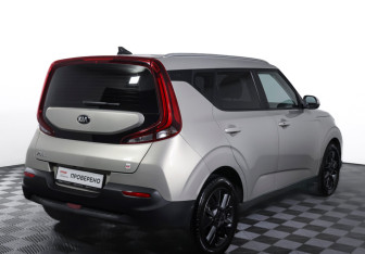 Подержанный автомобиль Kia Soul 2021 года (5 фото)