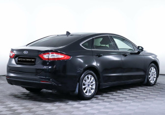 Подержанный автомобиль Ford Mondeo Sedan 2018 года (3 фото)