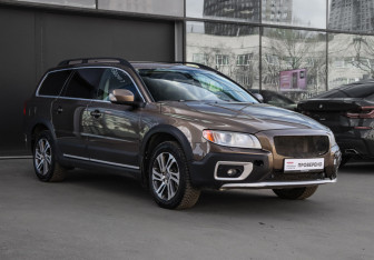 Подержанный автомобиль Volvo XC70 2011 года (3 фото)