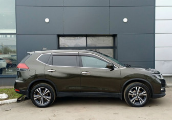 Подержанный автомобиль Nissan X-Trail 2021 года (4 фото)