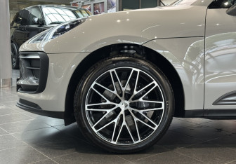 Новый Porsche Macan 2026 (8 фото)