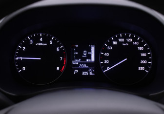 Подержанный автомобиль Hyundai Creta 2019 года (12 фото)