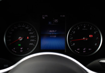 Подержанный автомобиль Mercedes-Benz GLC Coupe 2022 года (10 фото)