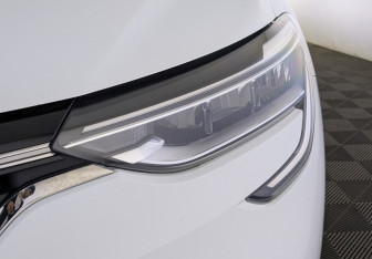 Подержанный автомобиль Renault Arkana 2021 года (11 фото)