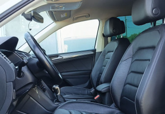 Подержанный автомобиль Volkswagen Tiguan 2021 года (19 фото)