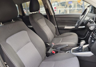 Подержанный автомобиль Suzuki Vitara 2017 года (10 фото)