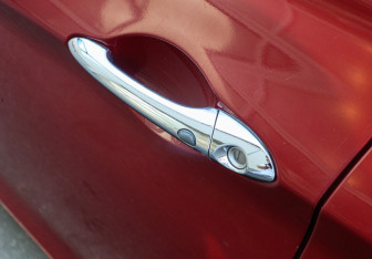 Подержанный автомобиль Hyundai Sonata 2011 года (14 фото)