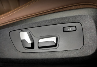Подержанный автомобиль BMW X5 2020 года (26 фото)