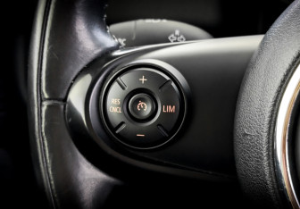 Подержанный автомобиль MINI Countryman 2018 года (28 фото)