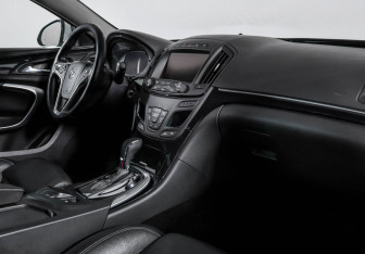 Подержанный автомобиль Opel Insignia Sedan 2014 года (9 фото)