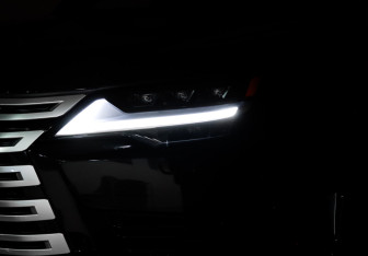 Подержанный автомобиль Lexus LX 2024 года (30 фото)