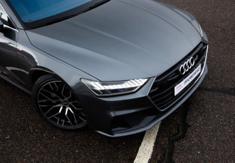 Подержанный автомобиль Audi A7 2020 года (30 фото)