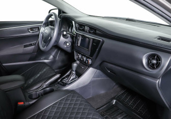 Подержанный автомобиль Toyota Corolla Sedan 2016 года (9 фото)