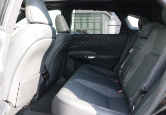 Новый Lexus RX 2025 (12 фото)