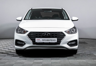 Подержанный автомобиль Hyundai Solaris Sedan 2017 года (2 фото)