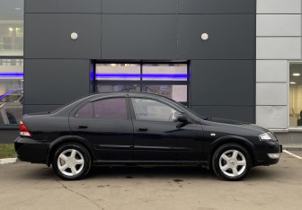 Подержанный автомобиль Nissan Almera Classic 2006 года (4 фото)