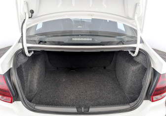 Подержанный автомобиль Volkswagen Polo Sedan 2019 года (10 фото)