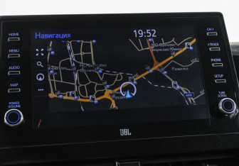 Подержанный автомобиль Toyota Camry Sedan 2022 года (17 фото)