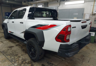 Новый Toyota Hilux 2025 (4 фото)