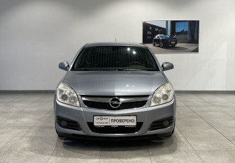 Подержанный автомобиль Opel Vectra Sedan 2007 года (2 фото)
